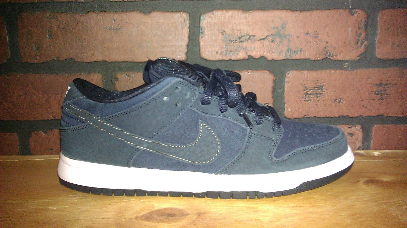 nike dunk sb passport