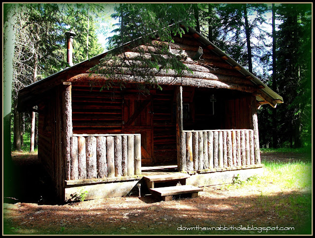 cabin rental EM-TE Town Alberta camping