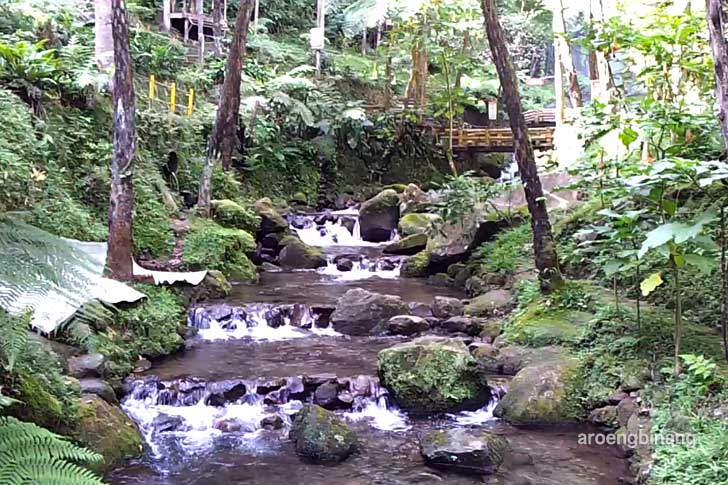 air terjun jumog karanganyar