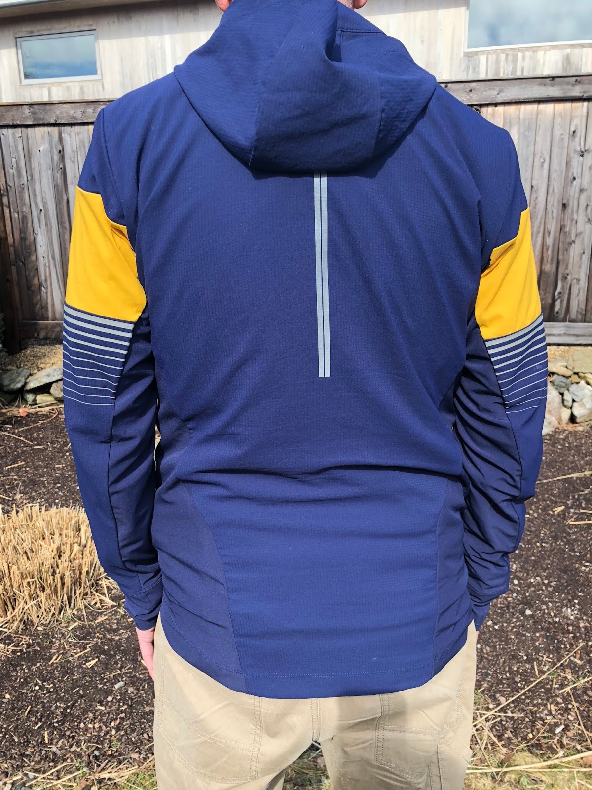 brooks running jacket blue