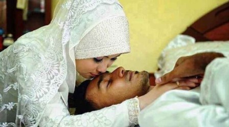 WOW...inilah 3 Cara memuaskan suami saat sedang haid sesuai syariat islam WOW...inilah 3 Cara memuaskan suami saat sedang haid sesuai syariat islam