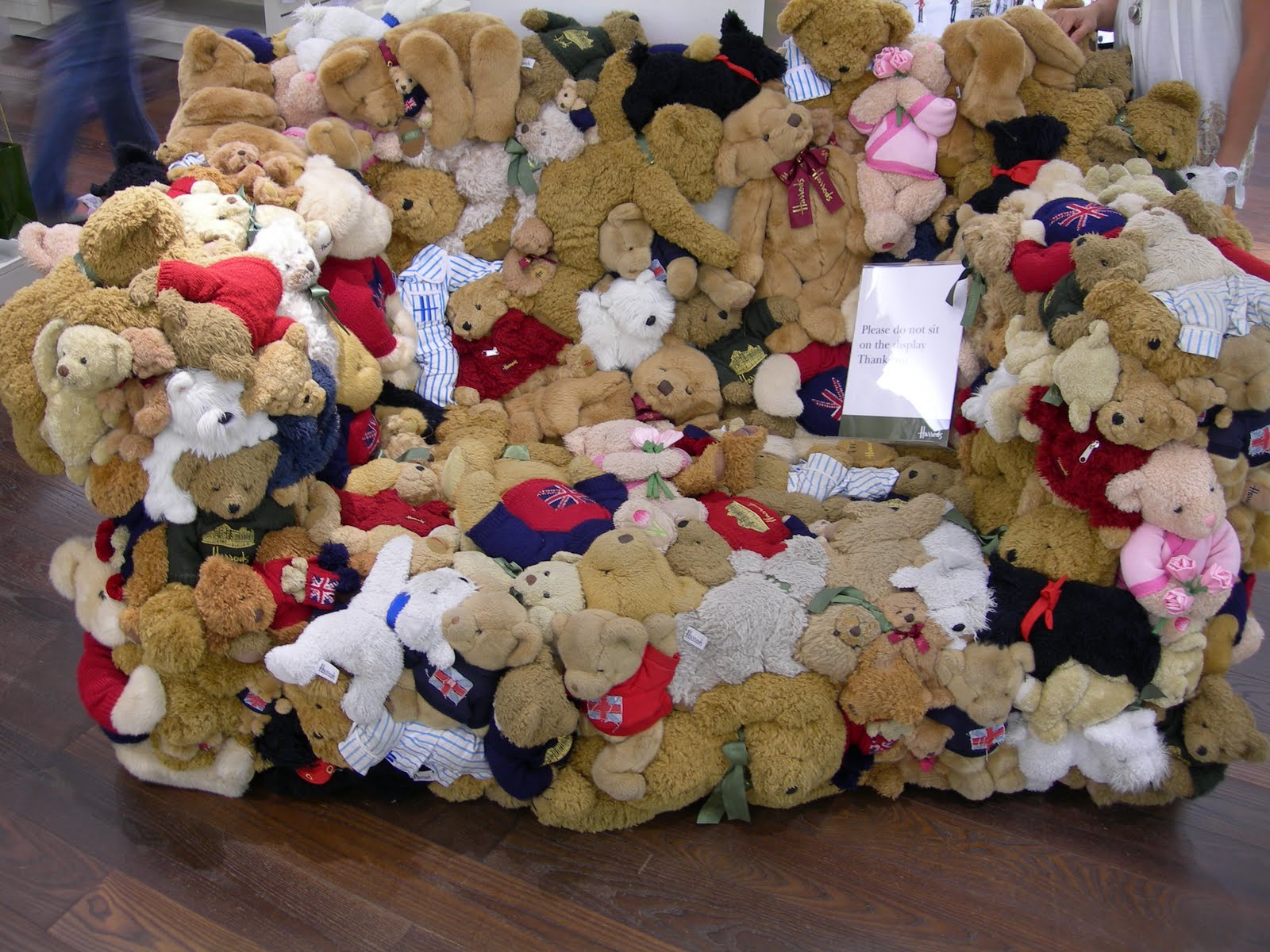 London mania HARRODS