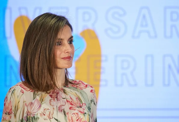 King Felipe and Queen Letizia Ortiz Deliver Iberdrola 2016 Scholarships at the Iberdrola Foundation headquarters. Letizia wore Printed floral dress