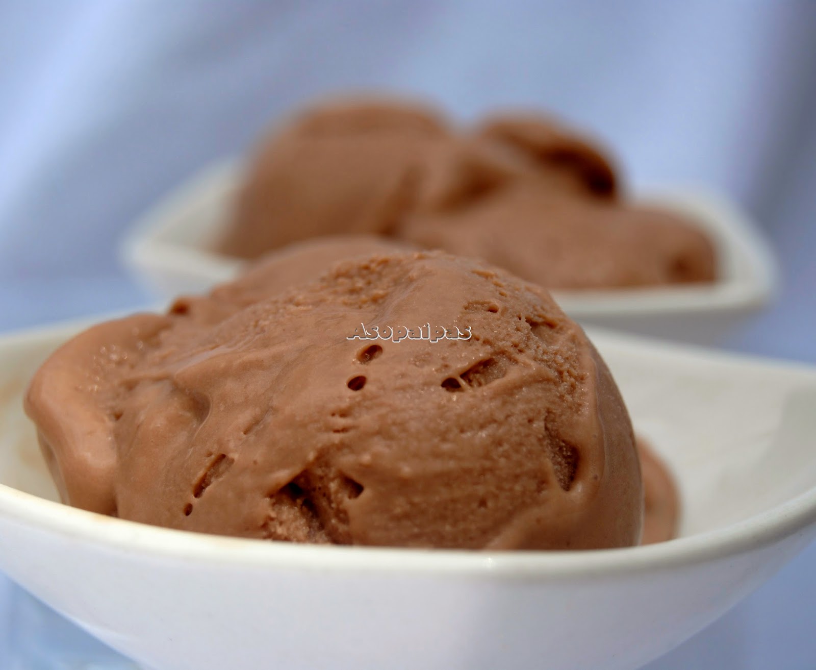helado casero de chocolate con leche