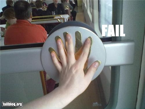 Photo : 6本指の人しか入ってはいけません。