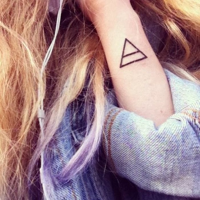 Tatuagens geométricas para as meninas Tatuagens geométricas para as meninas