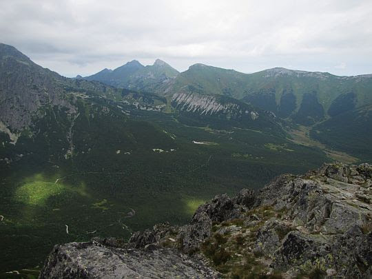 Dolina Kiezmarska i Tatry Bielskie. Dolina Kiezmarska i Tatry Bielskie.