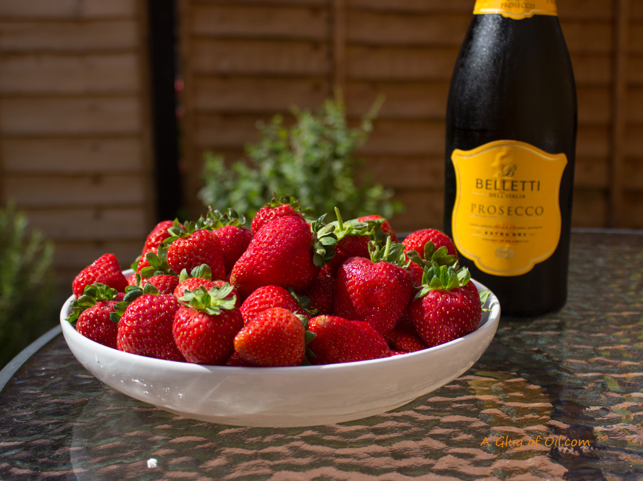 Strawberry and Prosecco Jam - Tate and Lyle Recipe | A Glug of Oil