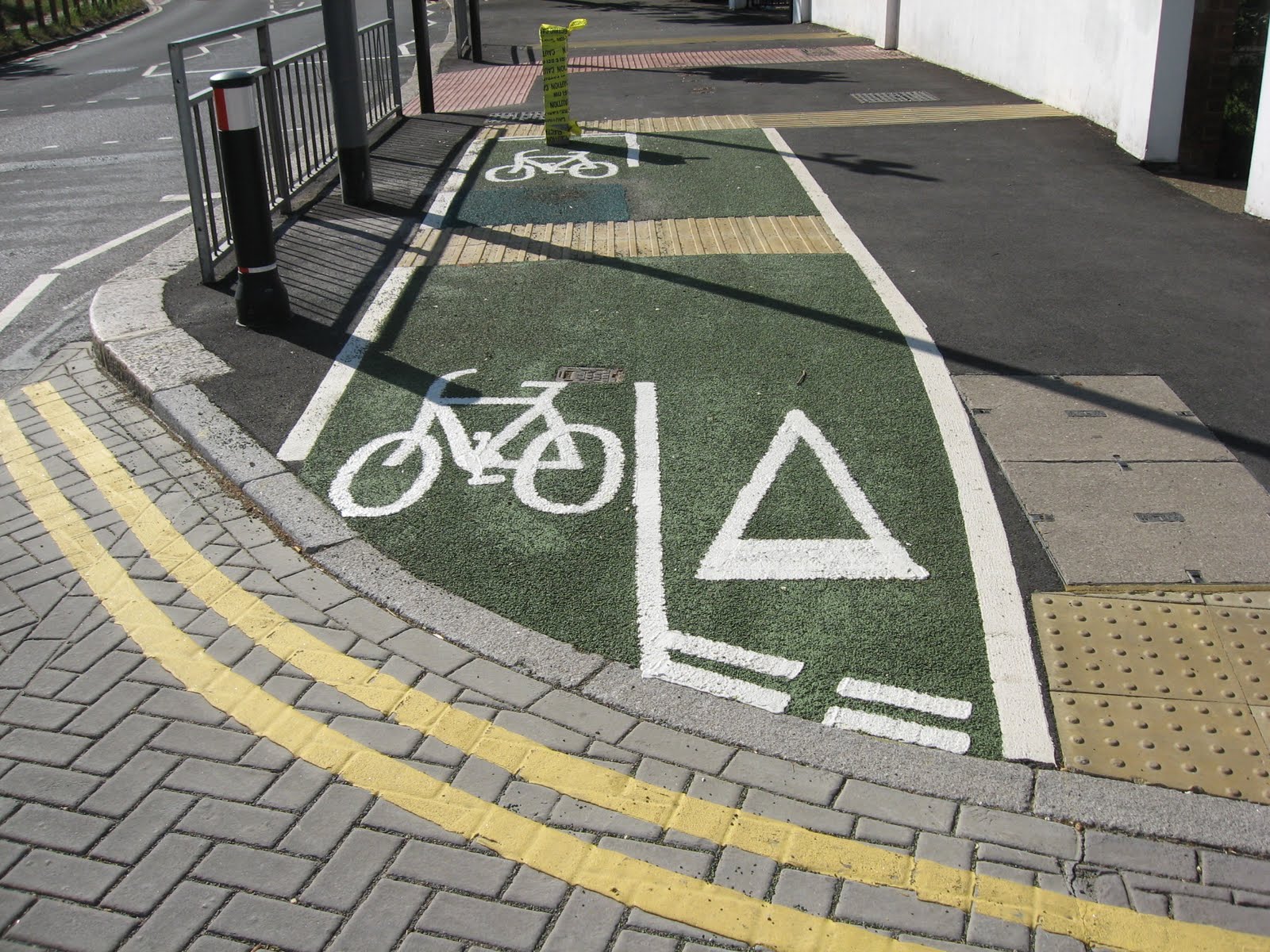 Crap Cycling & Walking in Waltham Forest fabulous new Olympic Greenway cycle route takes shape