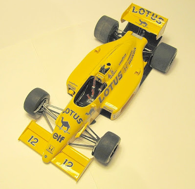 LOTUS HONDA T99 1987 Ayrton Senna  kit: Tamyia 1/20