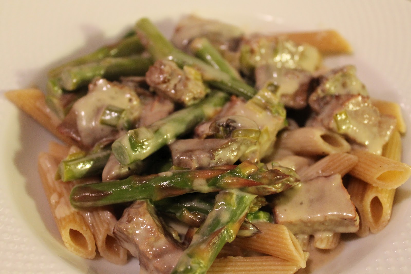 A Thyme To Eat Steak, Mushroom, and Asparagus Pasta with