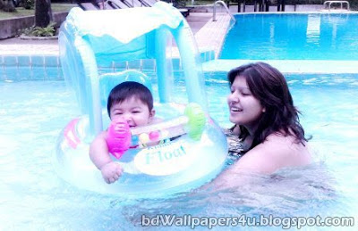 BD Wallpapers…: Srabosti Datta Tinni’s Some Privet Moments With Her Child