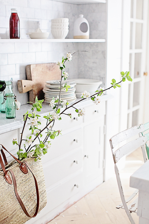 http://www.thisisglamorous.com/