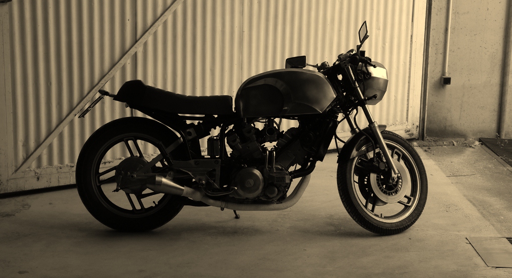 Yamaha Xz 550 Cafe Racer Pictures