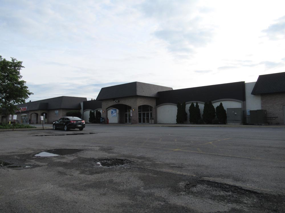 Sky City Retail History Cascade Galleria/Towne Mall New Castle, PA