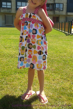 Con hilos, lanas y botones: vestido paperbag de princesas para niña