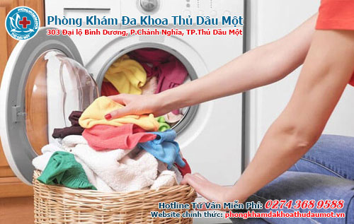 Giặt chung quần áo có bị sùi mào gà?