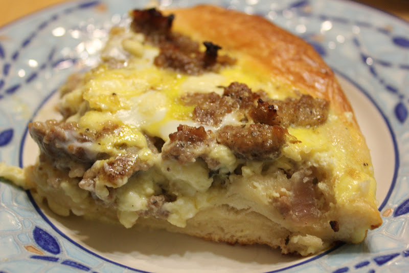 THE BUSY MOM CAFE BiscuitCrusted SausageEgg Pie