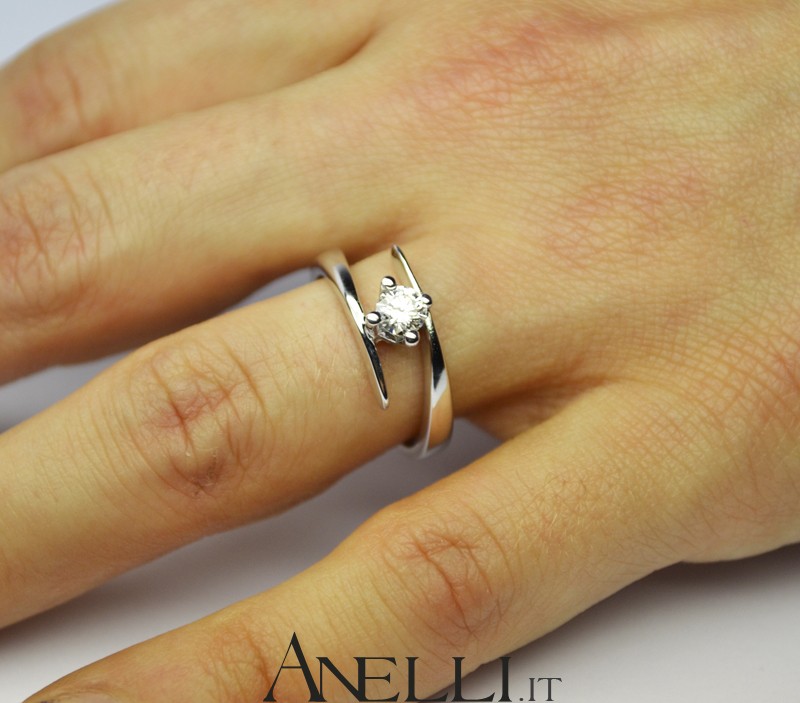 Chi Massima compromesso quanto spendere per anello fidanzamento camicia Descrivere Pepe
