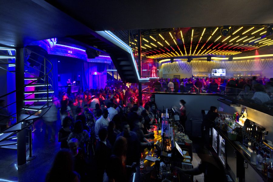 Ý tưởng thiết kế Bar club từ Envy Nightlife 19