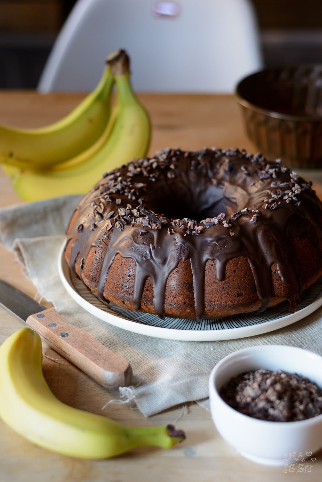 Ina Is(s)t: Bananen-Schoko-Kuchen mit rohen Kakaonibs