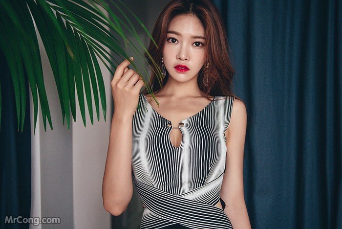 Beautiful Park Jung Yoon in fashion photoshoot in June 2017 (496 photos) photo 20-15
