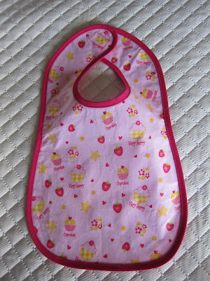 babero plastificado babero plastificado cupcakes
