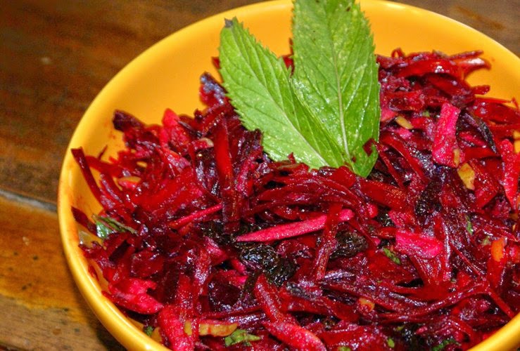 A Green and Rosie Life: Grated Beetroot Salad