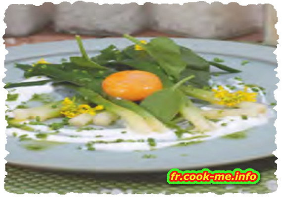 Jaune d’ceuf mariné au vinaigre de cidre et à la fleur de sel de Camargue Jaune d’ceuf mariné au vinaigre de cidre et à la fleur de sel de Camargue