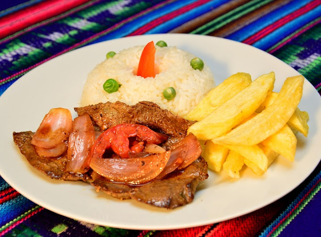 Bistec de Hígado con Papas Fritas
