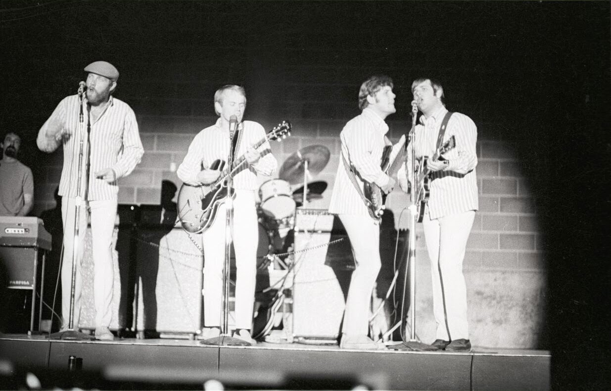 Another Freakin Beach Boys Blog Live In Michigan November 17 1967 I Noticed The General Lack Of Live Shows On Blog Due To A Focus More Studio Side So We Ve Been Gradually Attempting Remedy That Recently