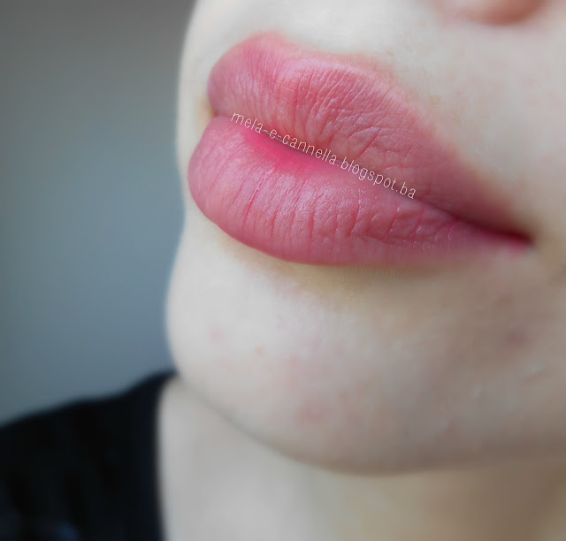 mela-e-cannella: Avon - Shine Burst lipstick - Grapefruit