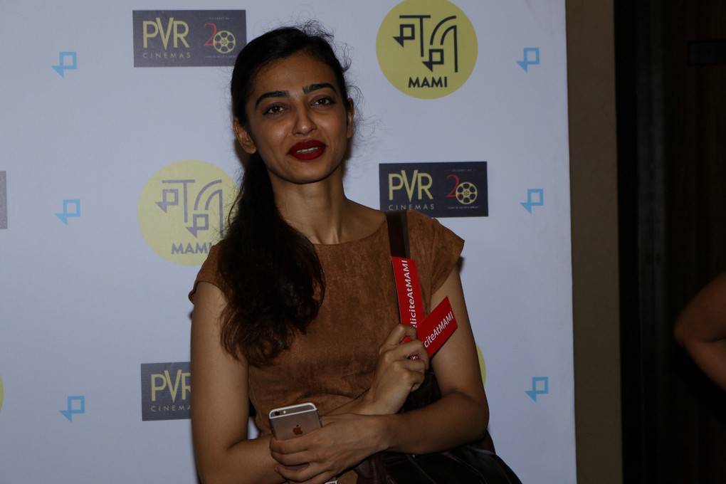 Hindi Girl Without Makeup Radhika Apte Stills At Special Screening Film