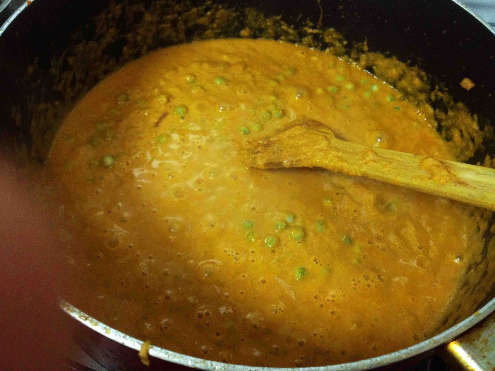 SOYA CHUNKS RECIPE SOYA MATAR GRAVY / SOYA BEANS CHUNKS GRAVY