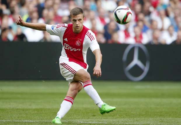 Bek Ajax Amsterdam Ini Tanggapi Ketertarikan Tottenham Hotspur Bek Ajax Amsterdam Ini Tanggapi Ketertarikan Tottenham Hotspur
