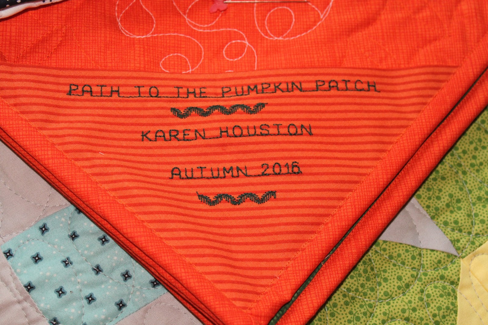 Stitch by Stitch cute quilt label idea...