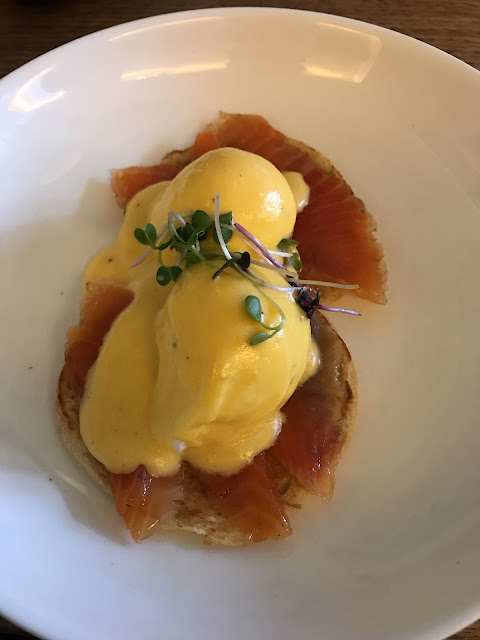 Cru, Kew, eggs royale