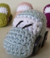 http://www.lookatwhatimade.net/wp-content/uploads/2013/07/Tiny-Crochet-Car-Dedri-Uys.pdf