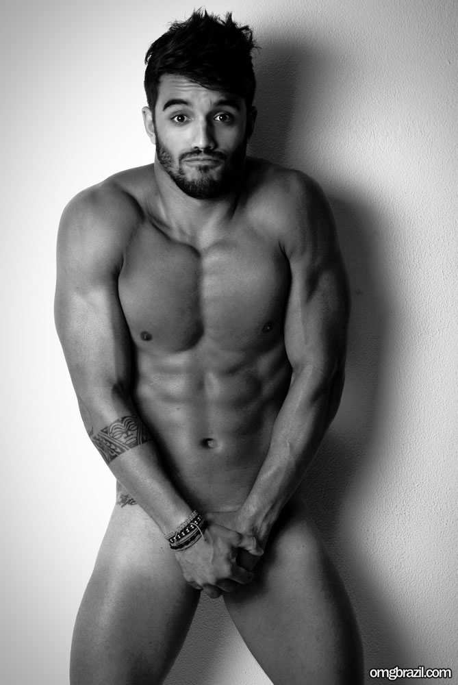 Ex-BBB André Coelho pelado (12)