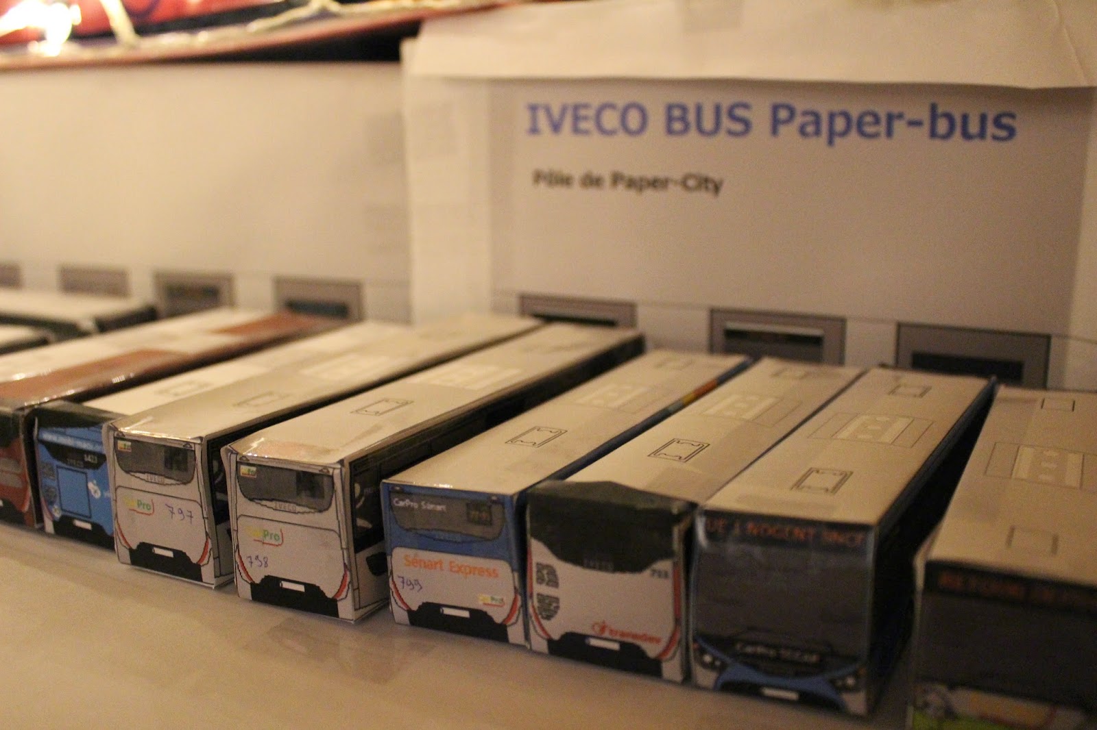 CarPro Transport: Usine Iveco Bus Paper Bus Pôle de Paper-City