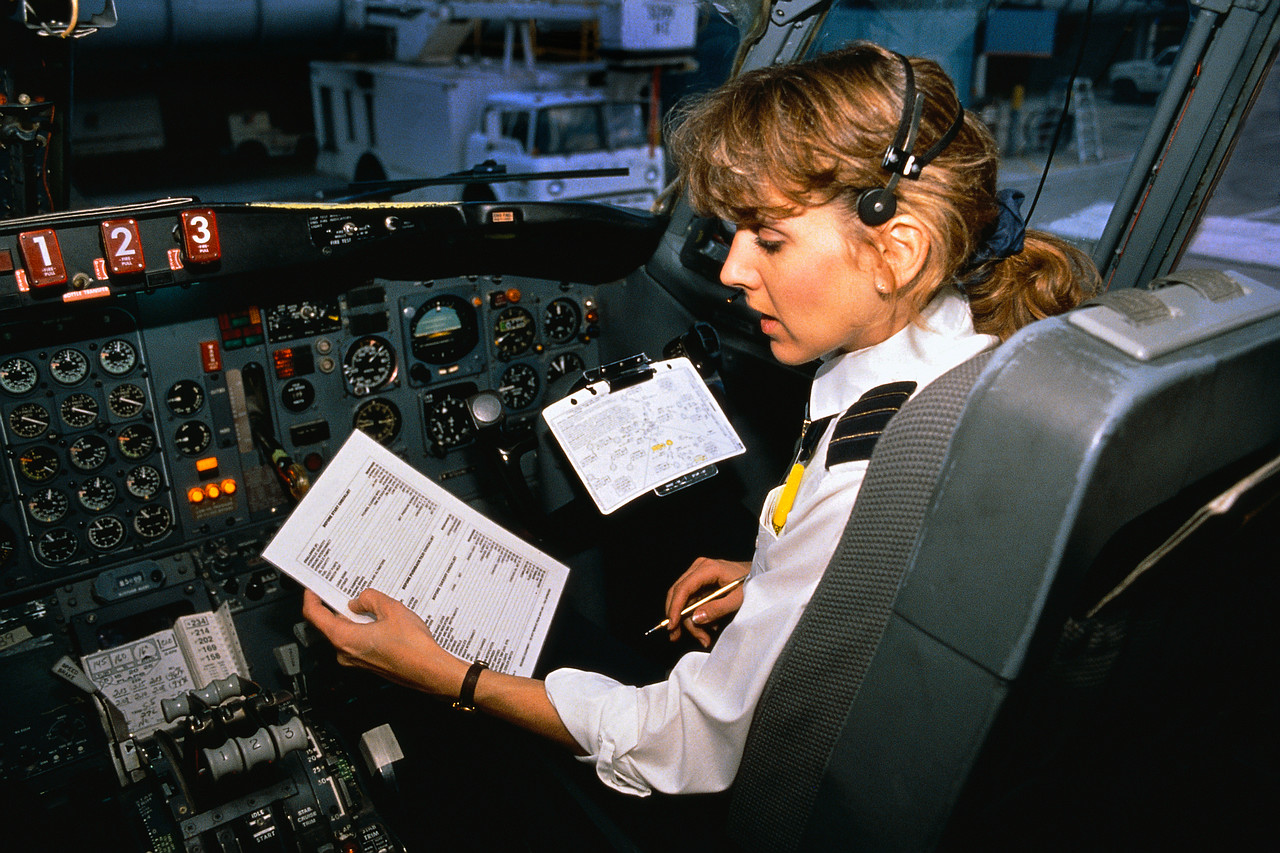 do airline pilots use problem solving skills