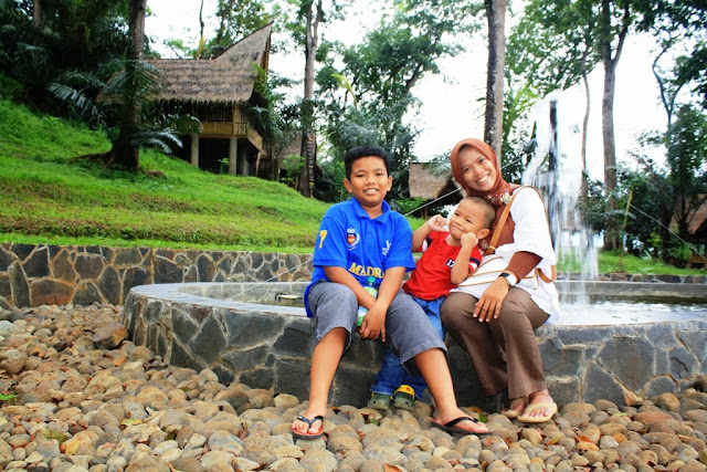 Taman di Rest Area Urug Kawalu Tasikmalaya Taman di Rest Area Urug Kawalu Tasikmalaya