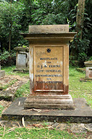 makam belanda kebun raya bogor