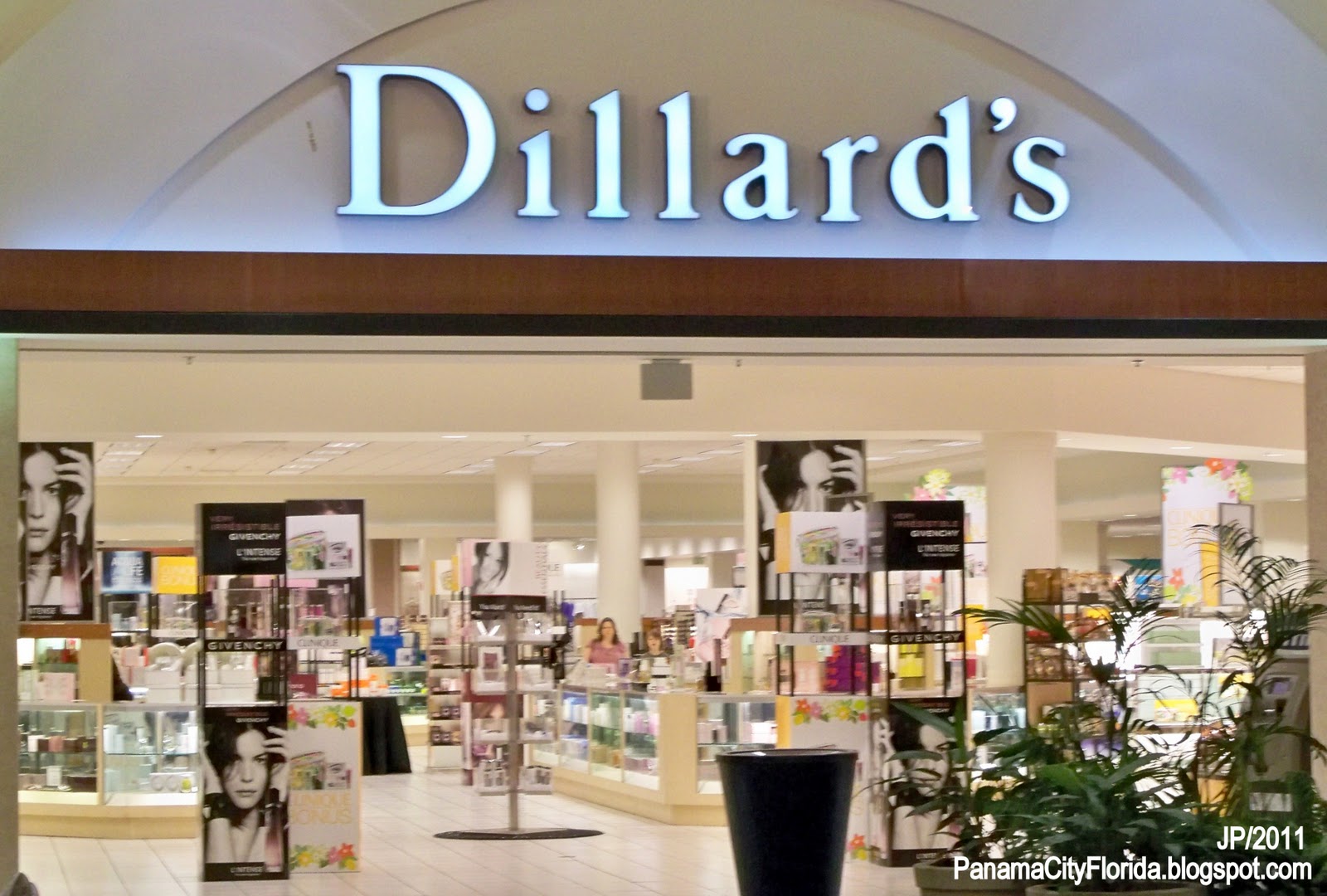 ... Dillard's Department Store Panama City Florida Shopping Mall DILLARD'S