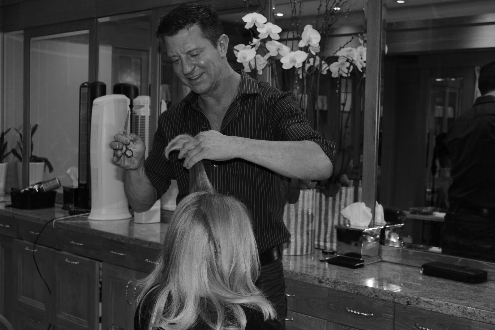 Sam Schuerman Salon Time At The Kim Vo Salon