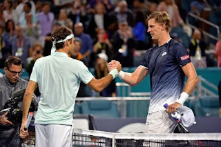 Federer downs Anderson to reach Miami semi-finals