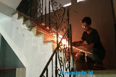 10 Model Railing dan Balkon Besi semi Tempa dan Siap Menerima Pesanan 10 Model Railing dan Balkon Besi semi Tempa dan Siap Menerima Pesanan