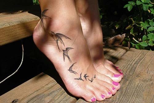 ankle flying birds tattoo ayak bileği uçan kuşlar dövmesi ankle flying birds tattoo ayak bileği uçan kuşlar dövmesi