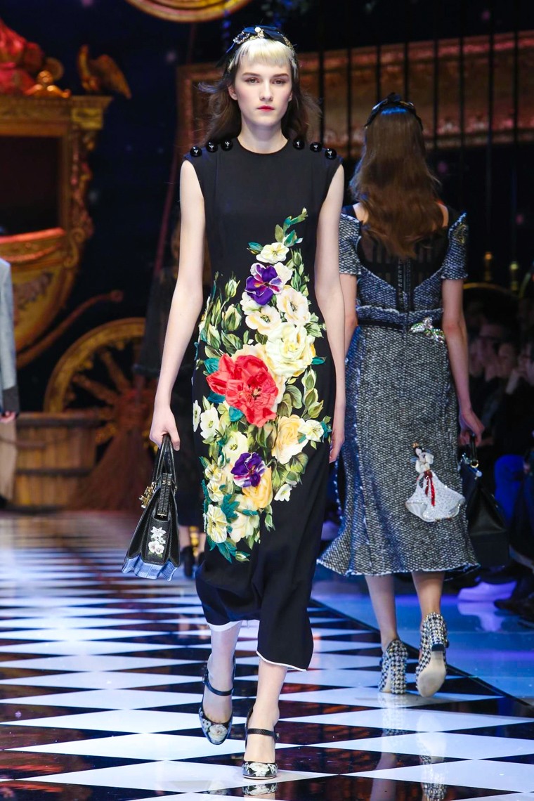 Dolce & Gabbana Fall/Winter 2016 RTW MFW dolce-gabbana-fall-winter-2016-2017-collection-milan-fashion-week, dolce-gabbana-fall-winter-2016-2017, dolce-gabbana-fall-winter-2016, dolce-gabbana-fall-winter-2017, dolce-gabbana-fall-2016, dolce-gabbana-fall-2017, du-dessin-aux-podiums, dudessinauxpodiums
