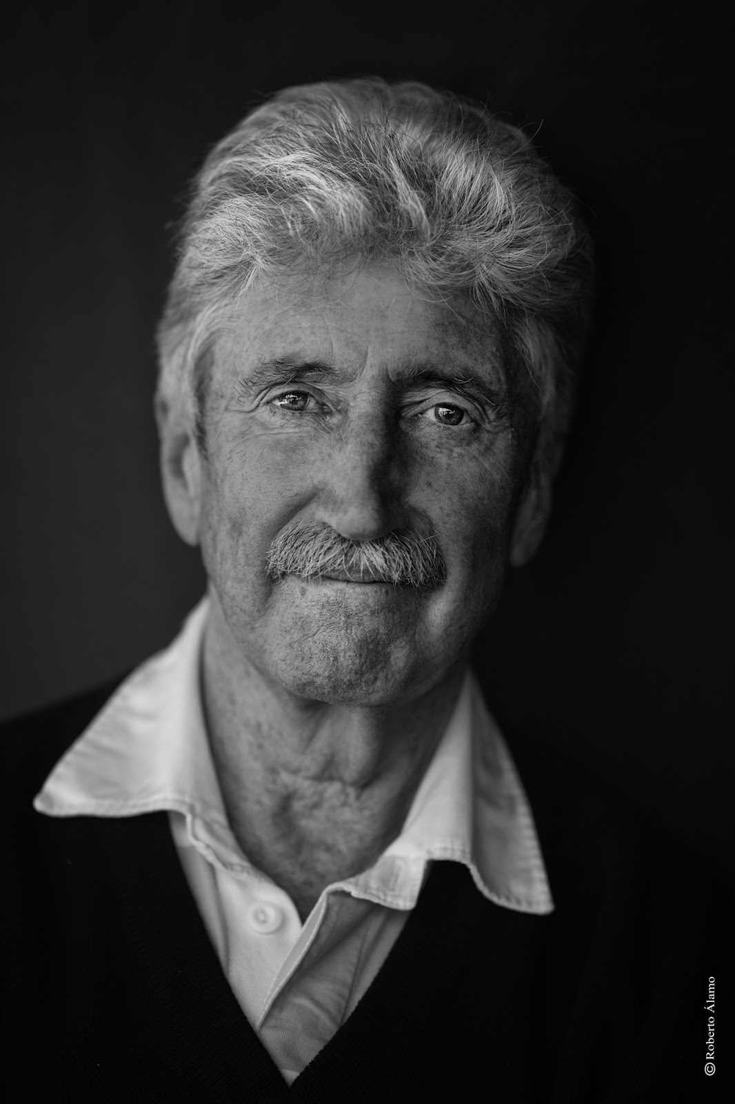 RETRATOS DE ROBERTO ÁLAMO RETRATO A JOSE RAMÓN SANCHEZ